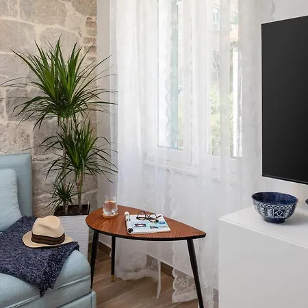 Santolina Апартаменти